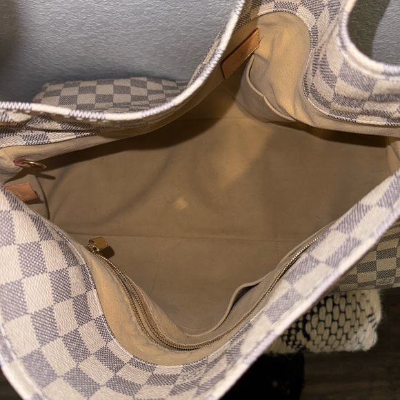 LOUIS VUITTON Damier Azur Artsy
MM. 100% Authentic - Picture 4 of 8